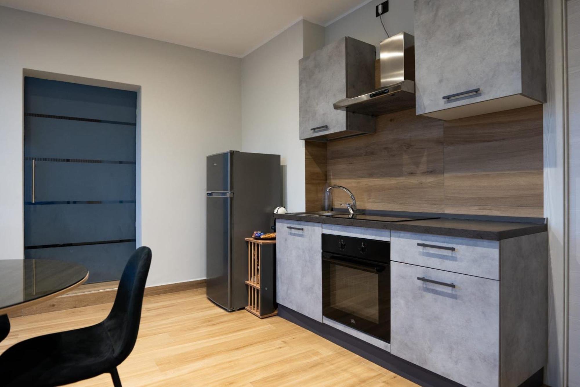 Casa Con Veranda E Idromassaggio Barletta Exterior foto